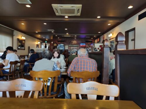 店内全景