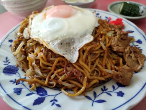 肉卵入り焼きそば