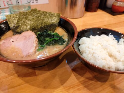 ラーメン並とライス