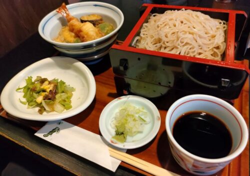 やぶ久の天丼セット、蕎麦大盛