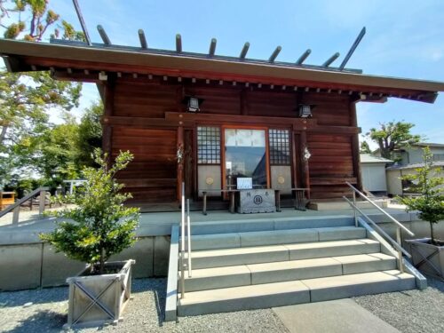 日々神社の社殿