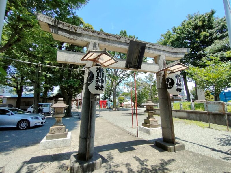 相模原氷川神社の鳥居