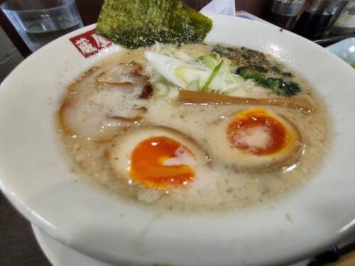 蔵屋の人気塩ラーメン