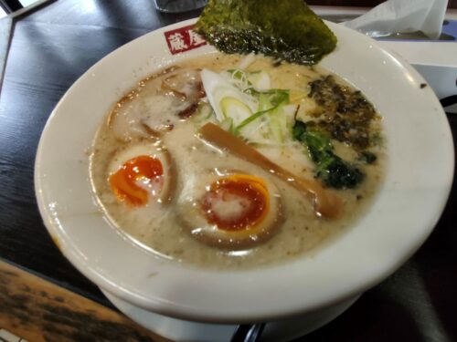 塩豚骨ラーメン