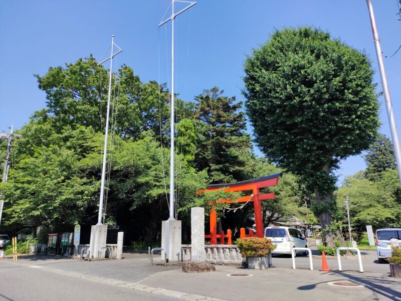 下鶴間諏訪神社参道入口