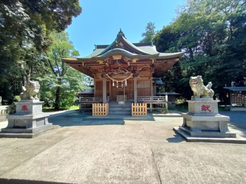 諏訪神社拝殿