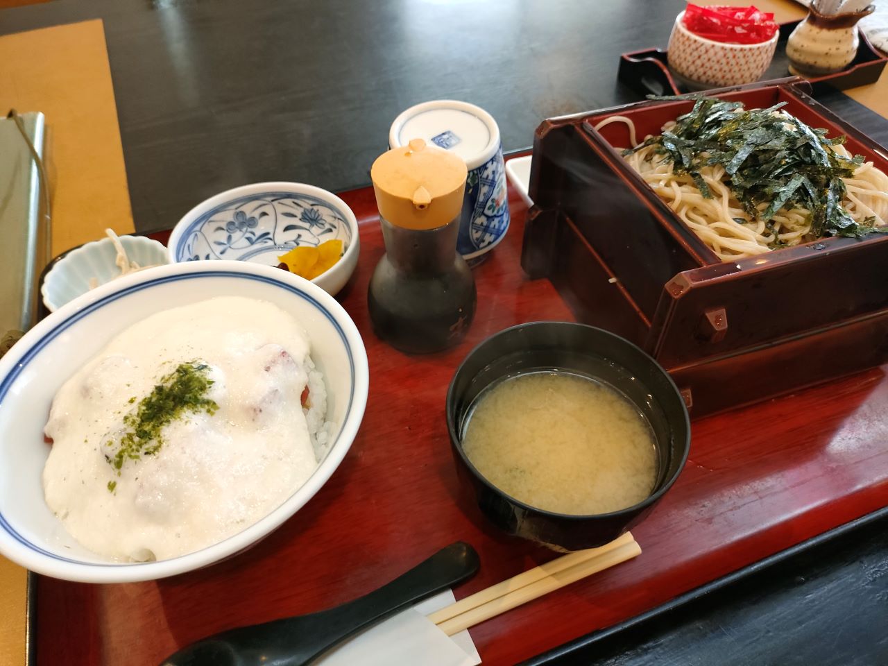 海老名やぶ久のマグロ山かけ丼セット