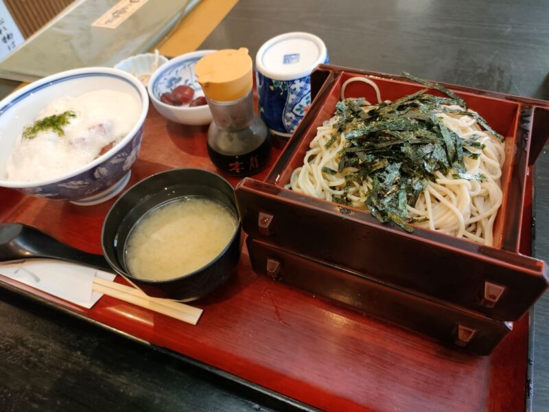 やぶ久のマグロ山かけ丼セット